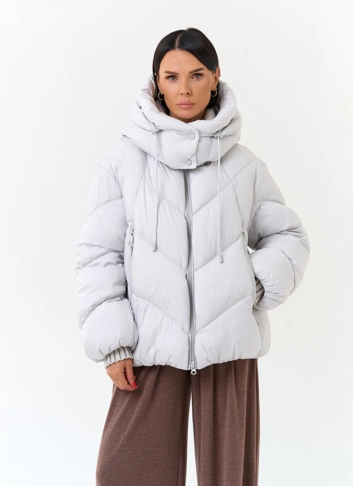 Женский пуховик с капюшоном Женский пуховик с капюшоном фото