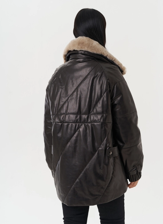 Пуховик из натуральной кожи с отделкой из меха кролика
