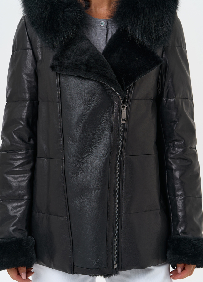 Короткий пуховик из натуральной кожи с капюшоном модель № 31374 в рассрочку