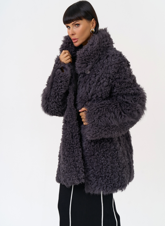 Женская двухсторонняя дубленка с декоративным поясом