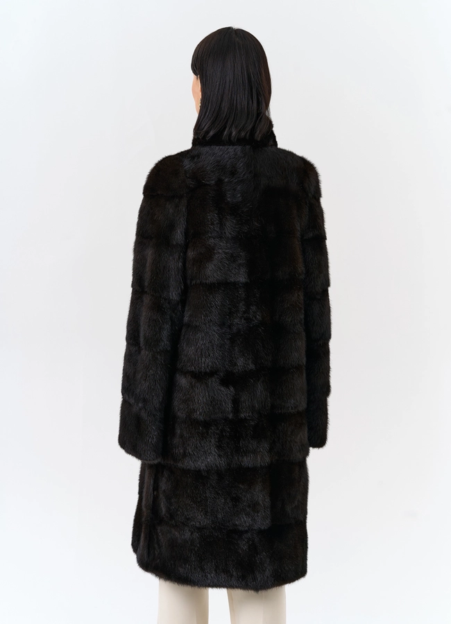 Шуба из меха норки модель № 25893 в рассрочку