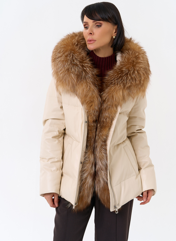Женский пуховик из эко кожи с отделкой из натуральной лисы