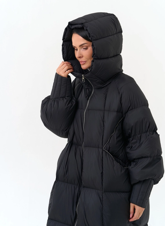 Женский пуховик с капюшоном фото