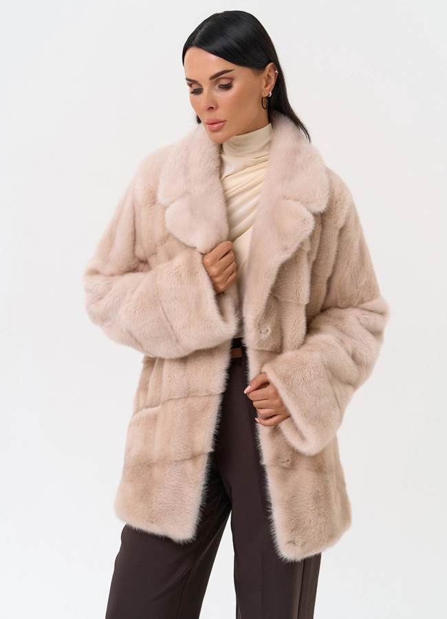 Укороченная шуба из меха норки с английским воротником модель № 30688 универмаг малина