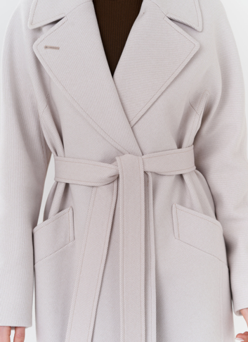 Удлиненное женское пальто в цвете жемчуг