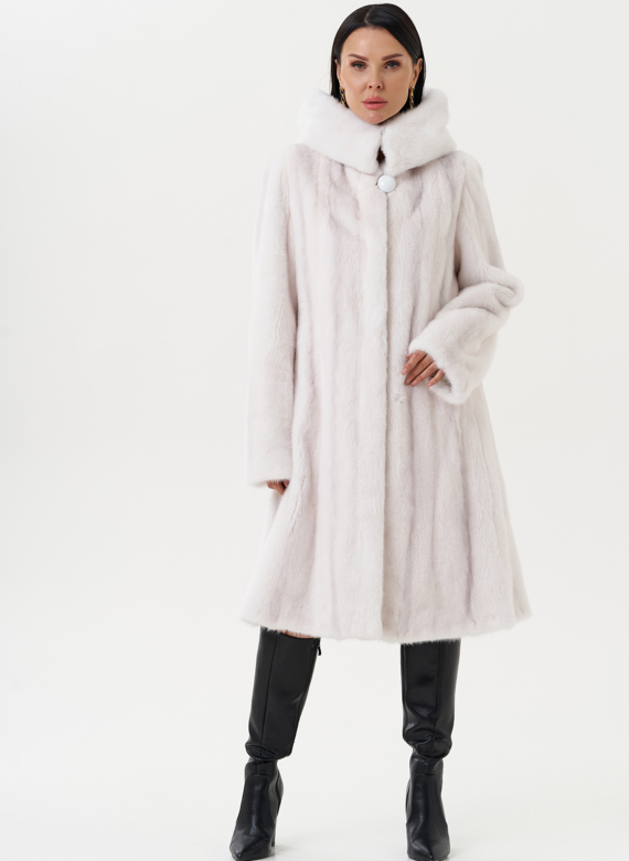 Шуба из меха норки в роспуск