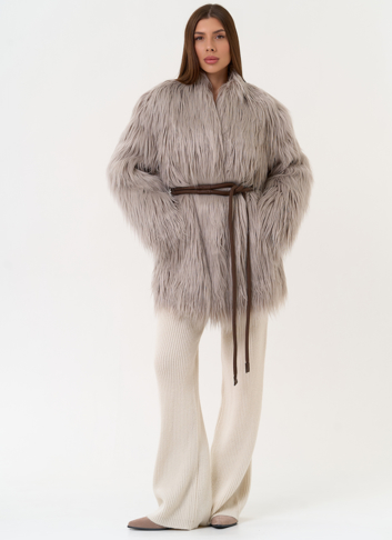 Женская шуба из эко меха с декоративным поясом