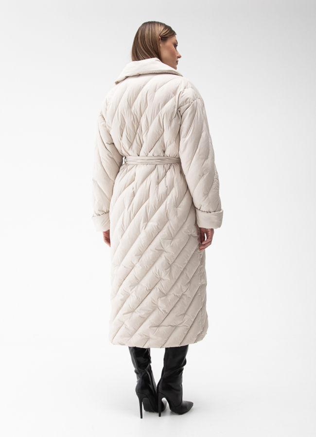 Женский пуховик с английским воротником модель № 28381 в кредит